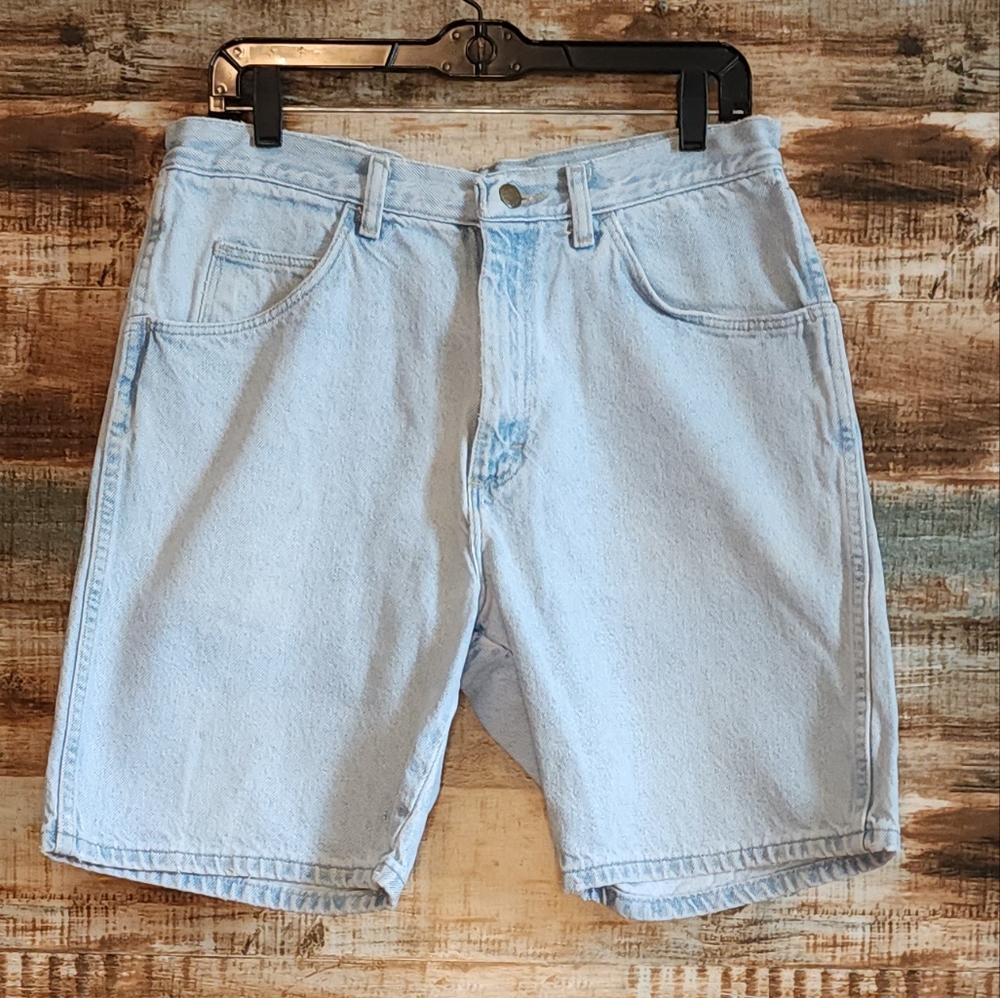 Vintage Wrangler Authentic Light Wash Denim Jean Shorts Size 33